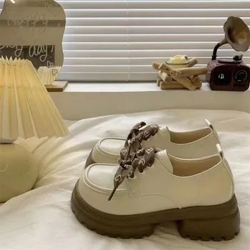 2023 Высококачественная обувь Lolita для женщин Мэри Джейн Новая на открытом воздухе Шнуровка для девочек Обувь на платформе с квадратным каблуком Осенняя женская обувь