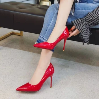 Женская обувь в продаже 2024 Весна Конфетные цвета Стильные женские туфли с острым носком Супер высокий каблук 8 см или выше Женская классическая обувь